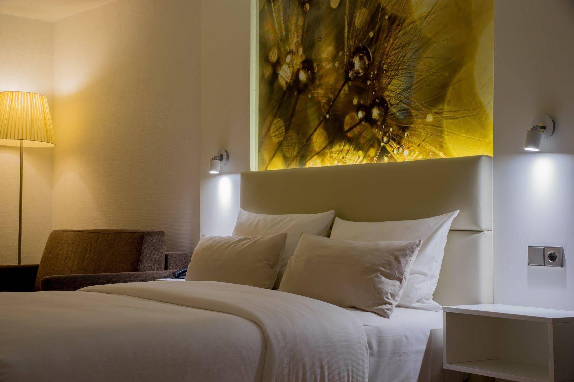 Taste Hotel Heidenheim エクステリア 写真