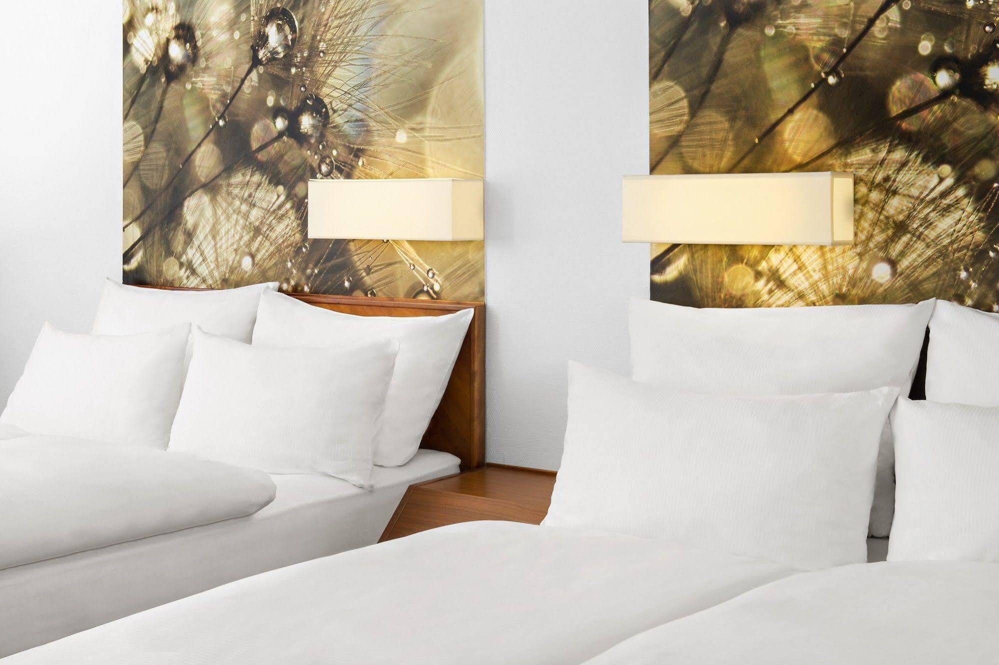 Taste Hotel Heidenheim エクステリア 写真